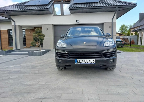 Porsche Cayenne cena 104550 przebieg: 191000, rok produkcji 2012 z Szczucin małe 92